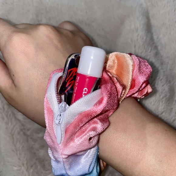 Zipper scrunchie - Picture 2 of 4